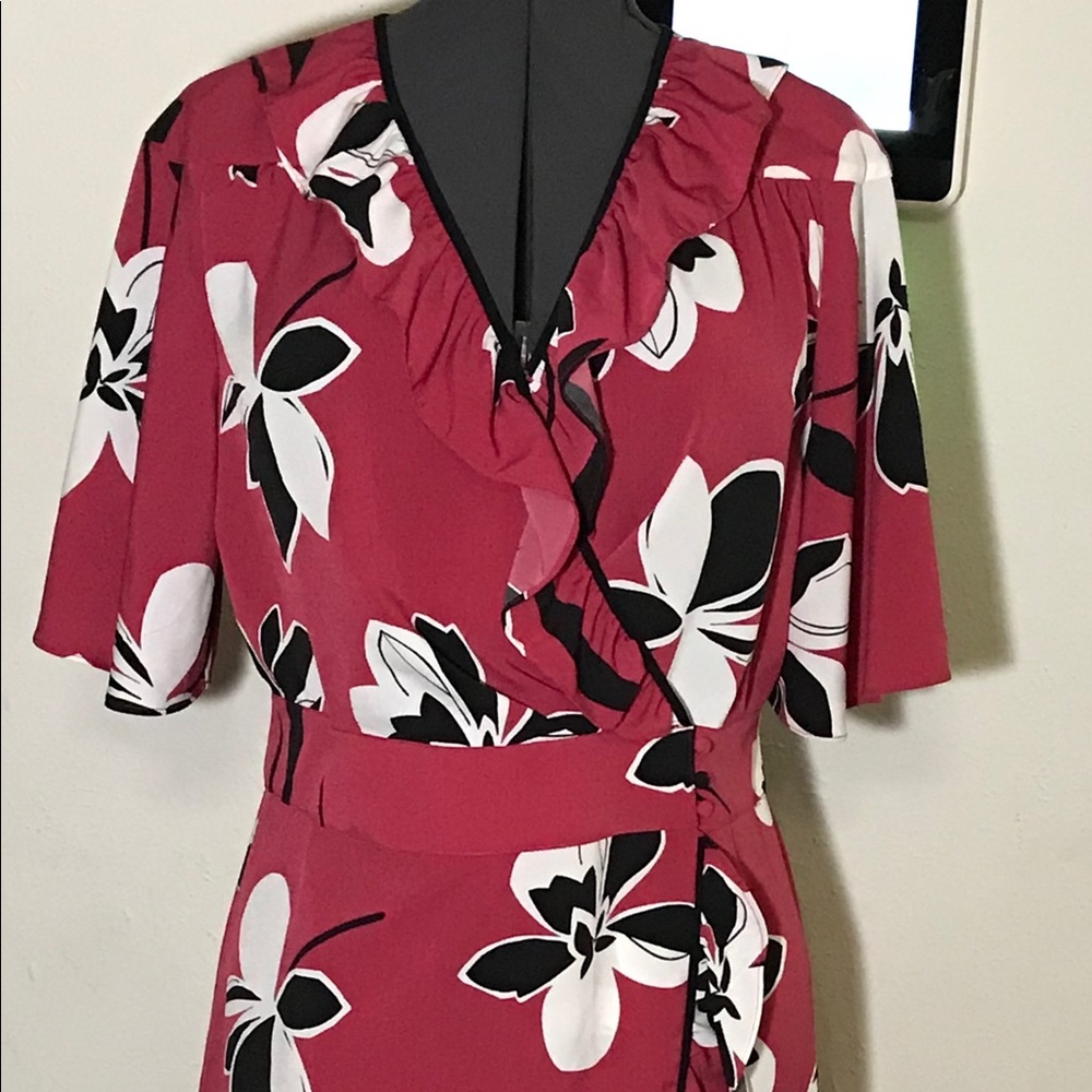 Floral print wrap dress